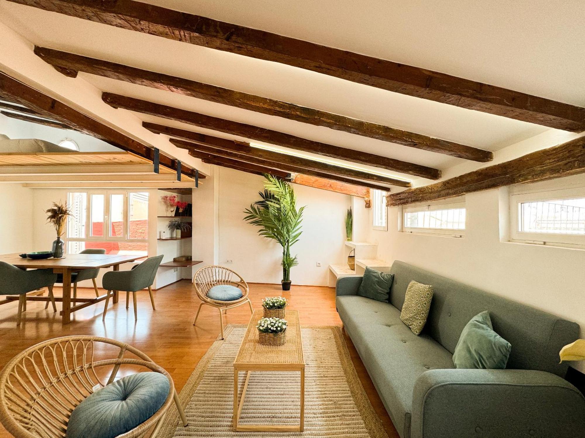 Atico Con Terraza Cerca De La Plaza De La Virgen Apartment Valencia